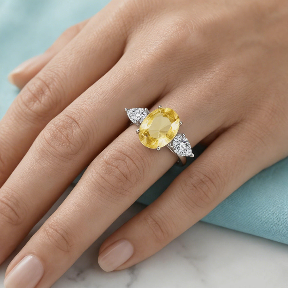 Exquisite Oval High‑Carbon Diamond Ring in Platinum Plating