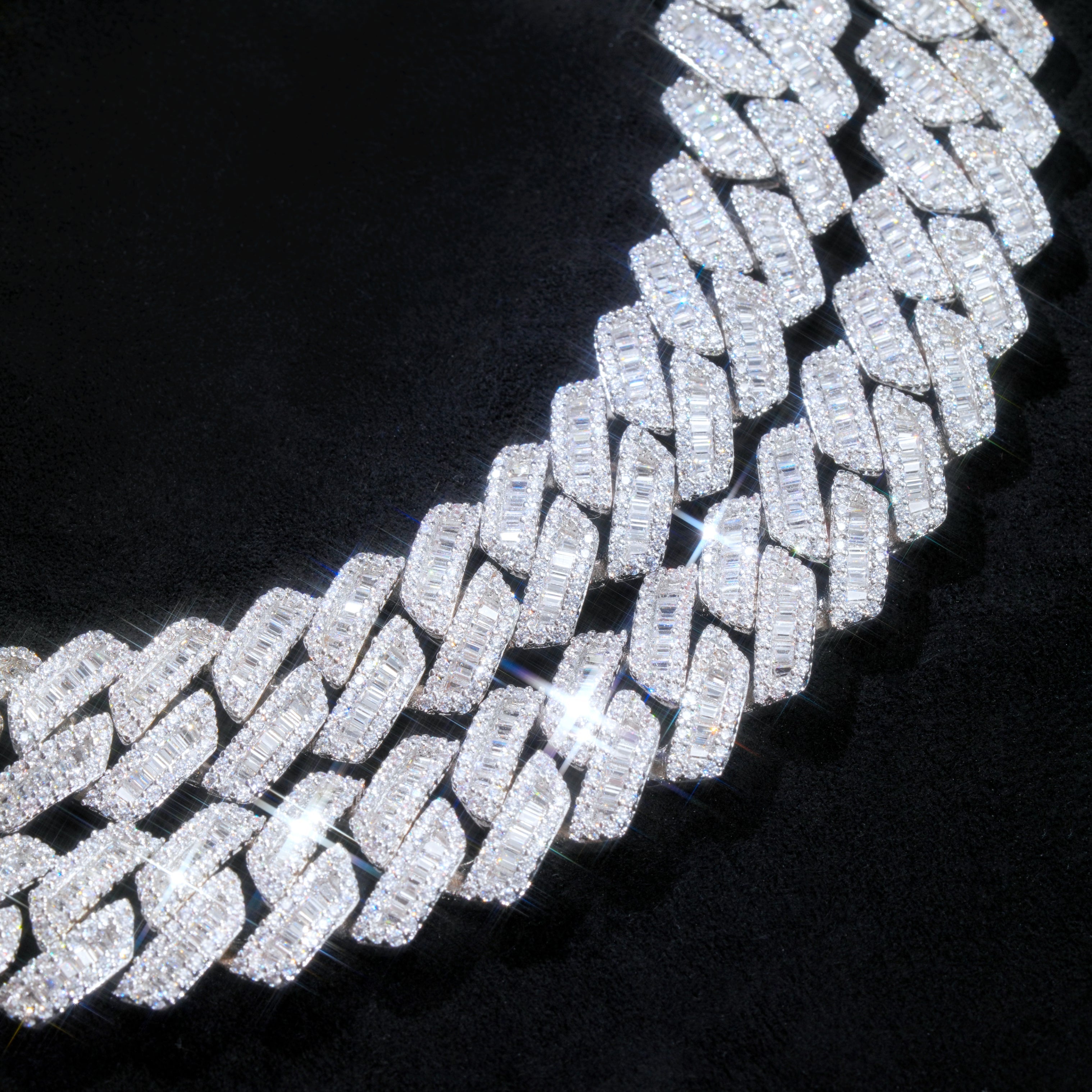 9.5mm Curved Clasp Baguette Prong Cuban Chain
