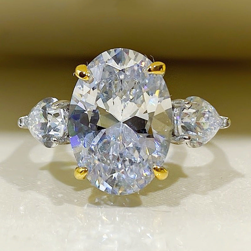 Exquisite Oval High‑Carbon Diamond Ring in Platinum Plating